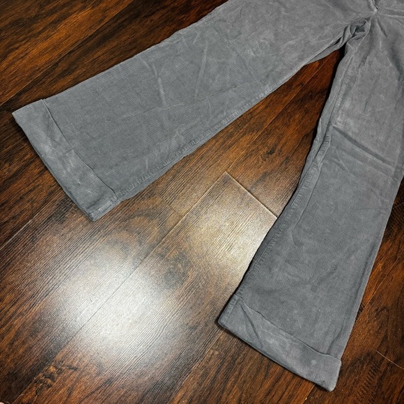 J. Crew City Fit Women's Cuffed Gray Flare Mid Rise Corduroy Jeans 6 - Picture 3 of 10